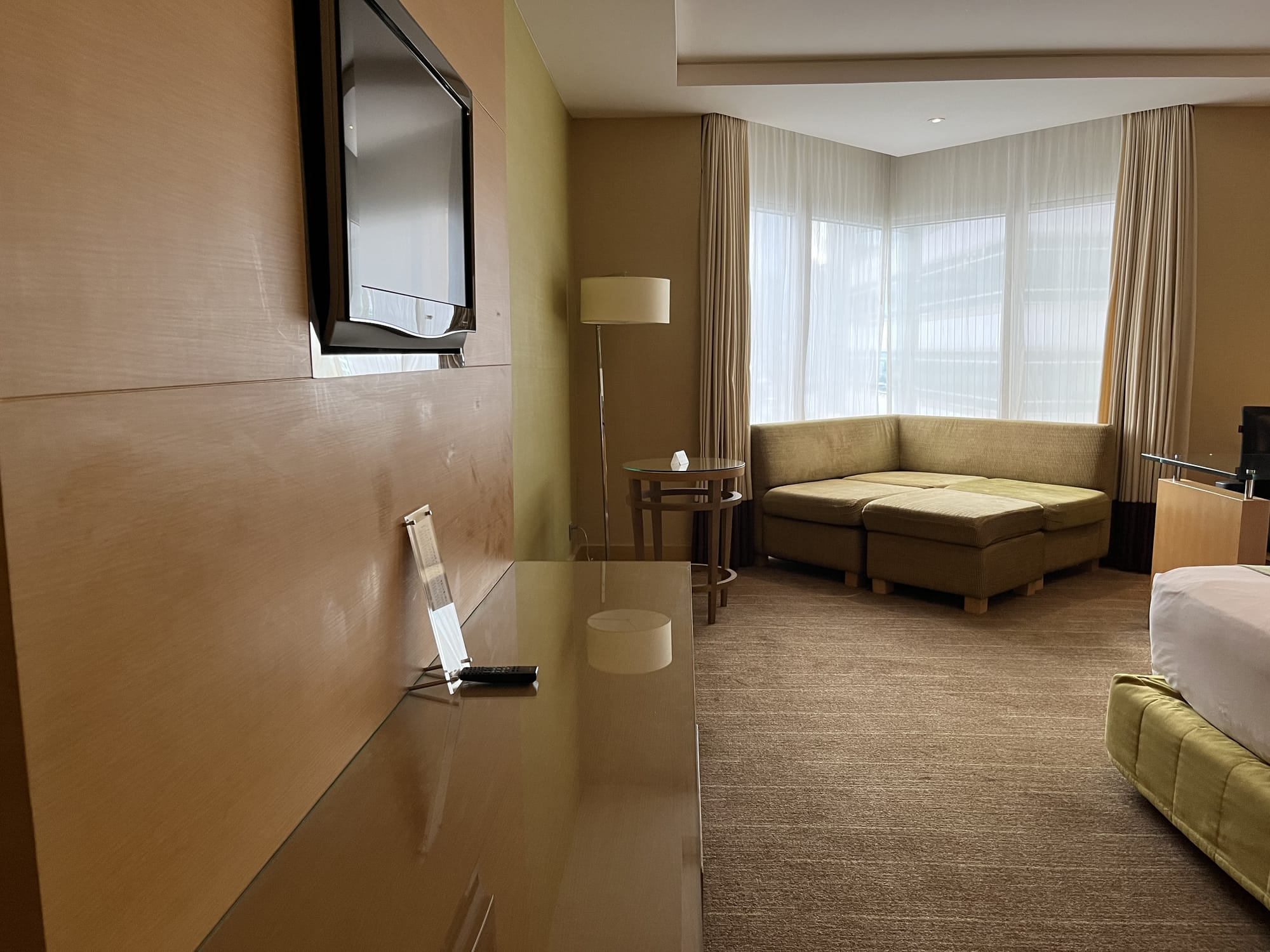 Diamond benefits experience at Holiday Inn Bangkok Silom - Cover Image