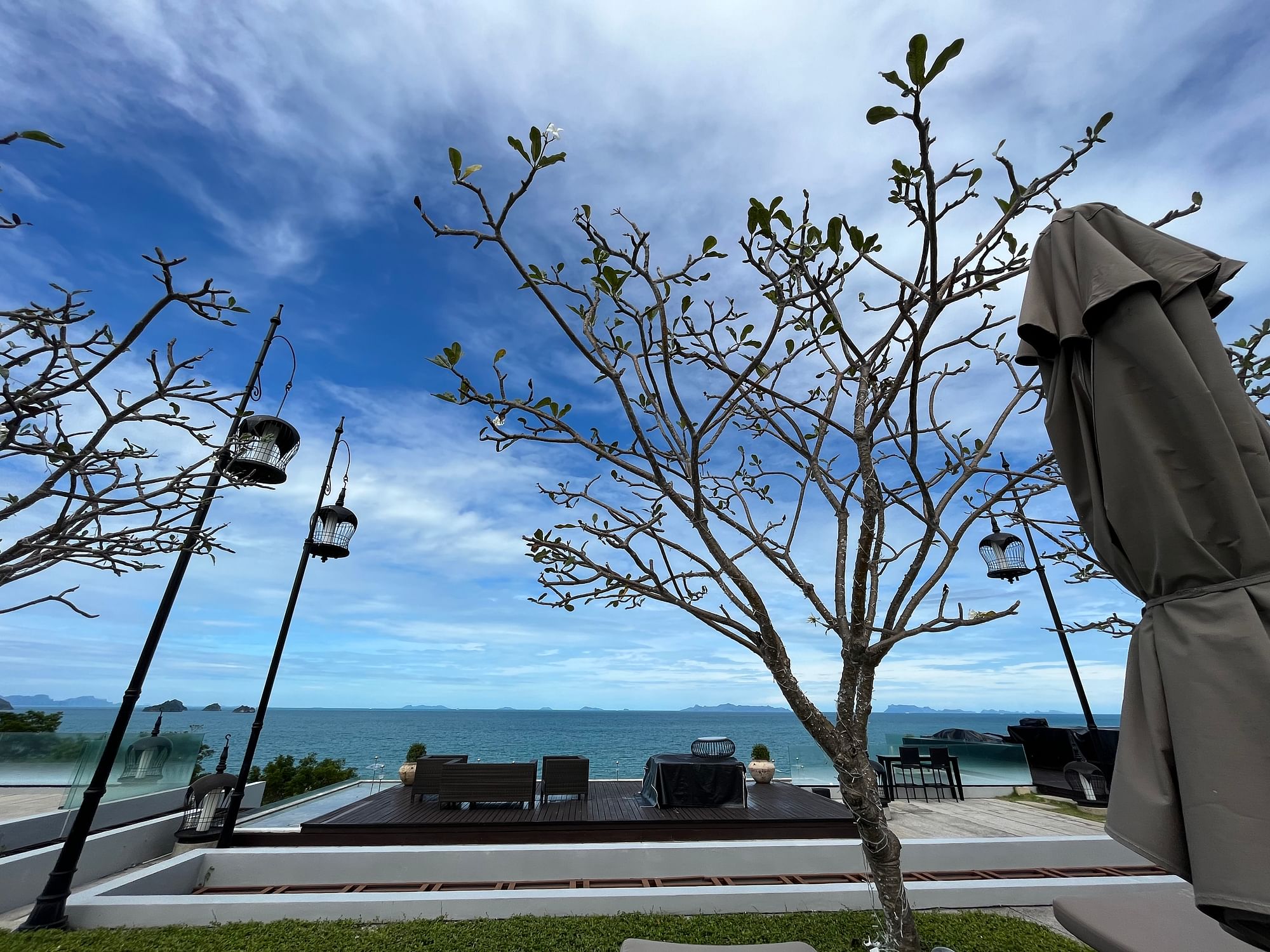 Breaking: Thailand scraps visa requirement for tourists from India and Taiwan. - Cover Image