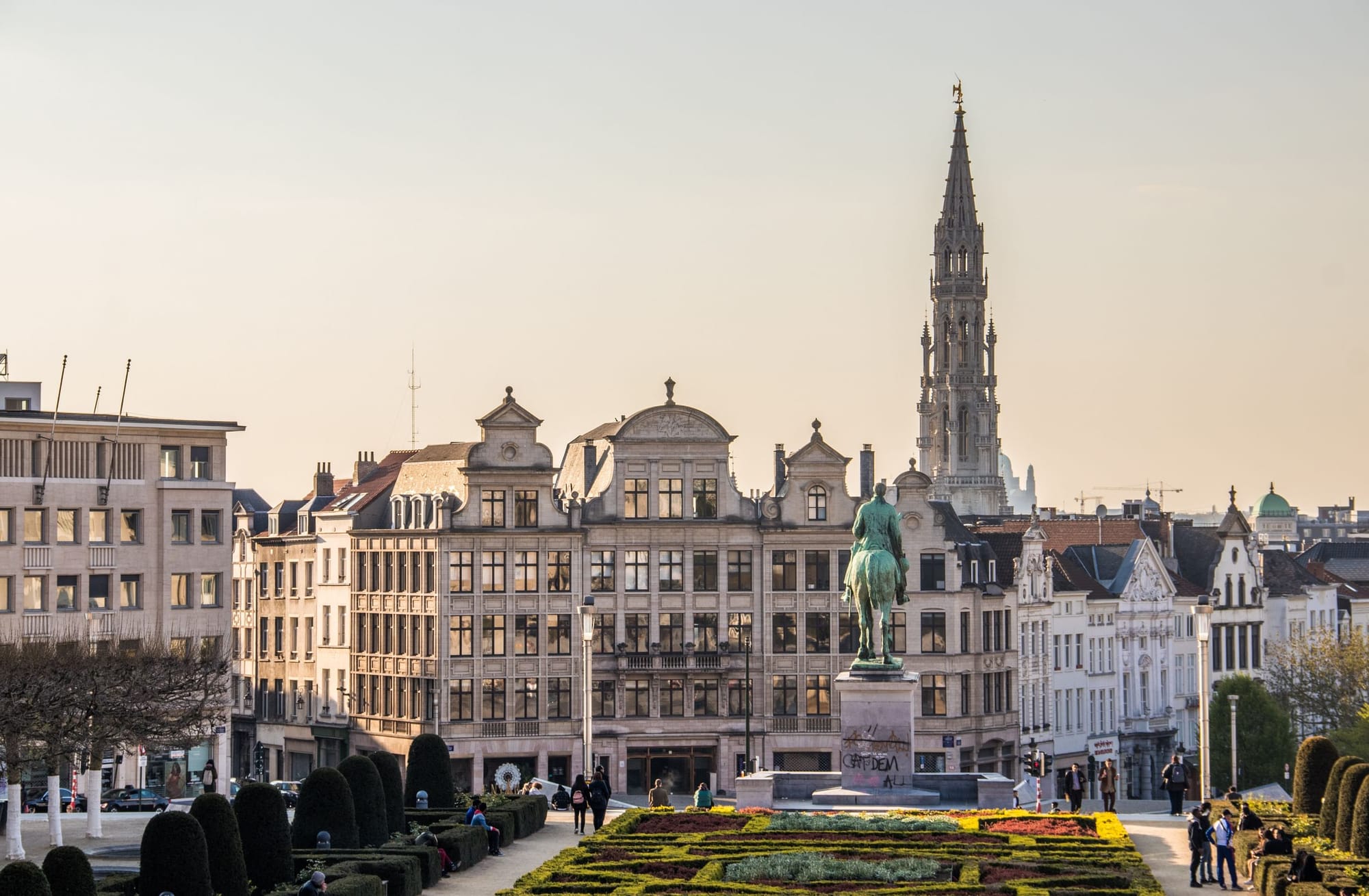 2500 bonus points per stay in Amsterdam, Brussels and Ghent - Cover Image