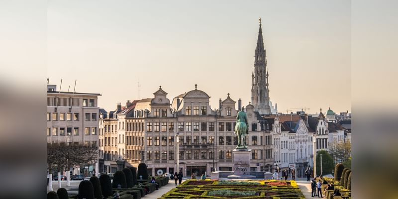 2500 bonus points per stay in Amsterdam, Brussels and Ghent - Cover Image