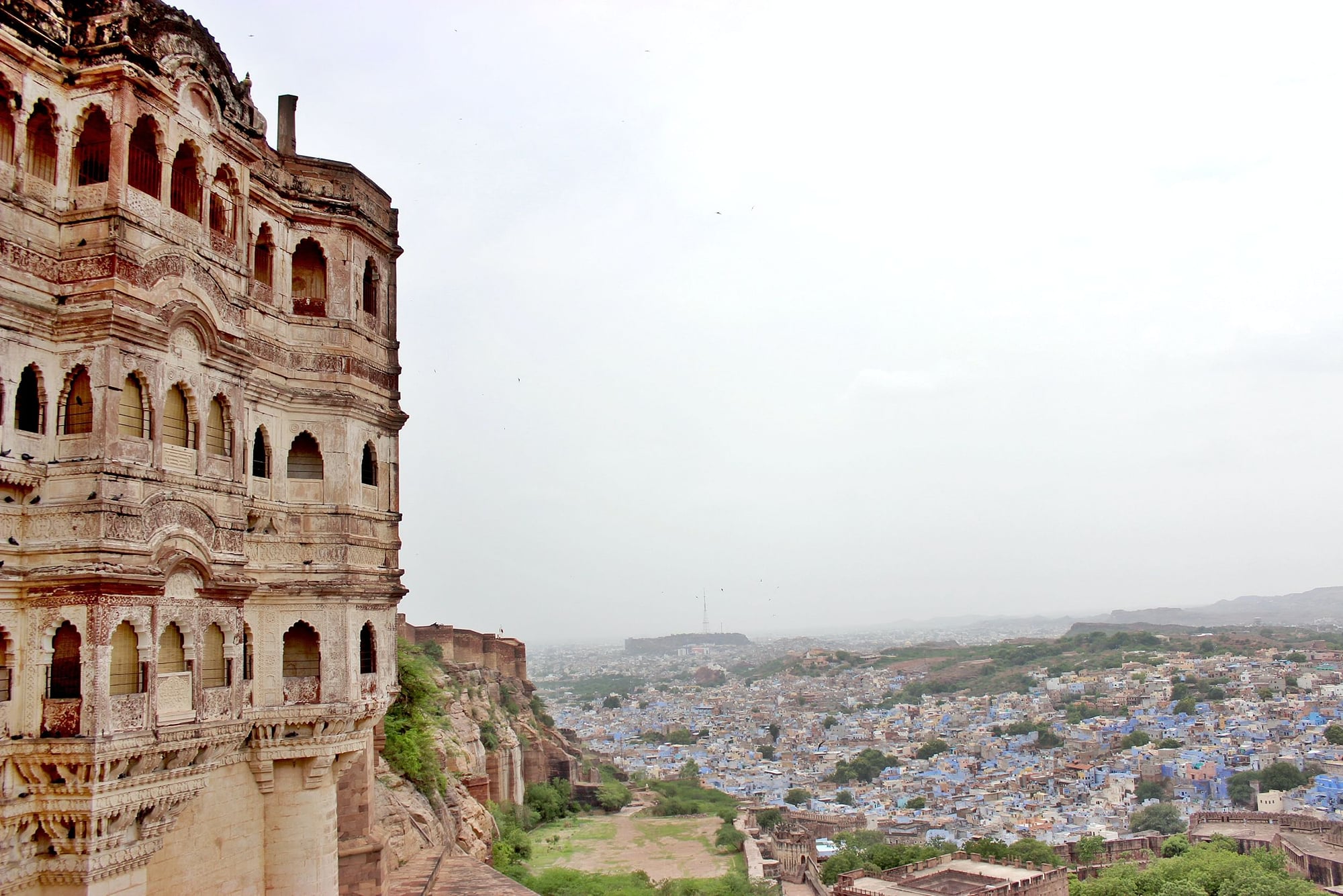 2x points for 3 stays in India - Cover Image