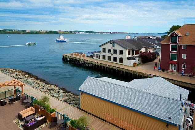 25% off at Halifax Marriott Harbourfront Hotel on weekend stays - Cover Image