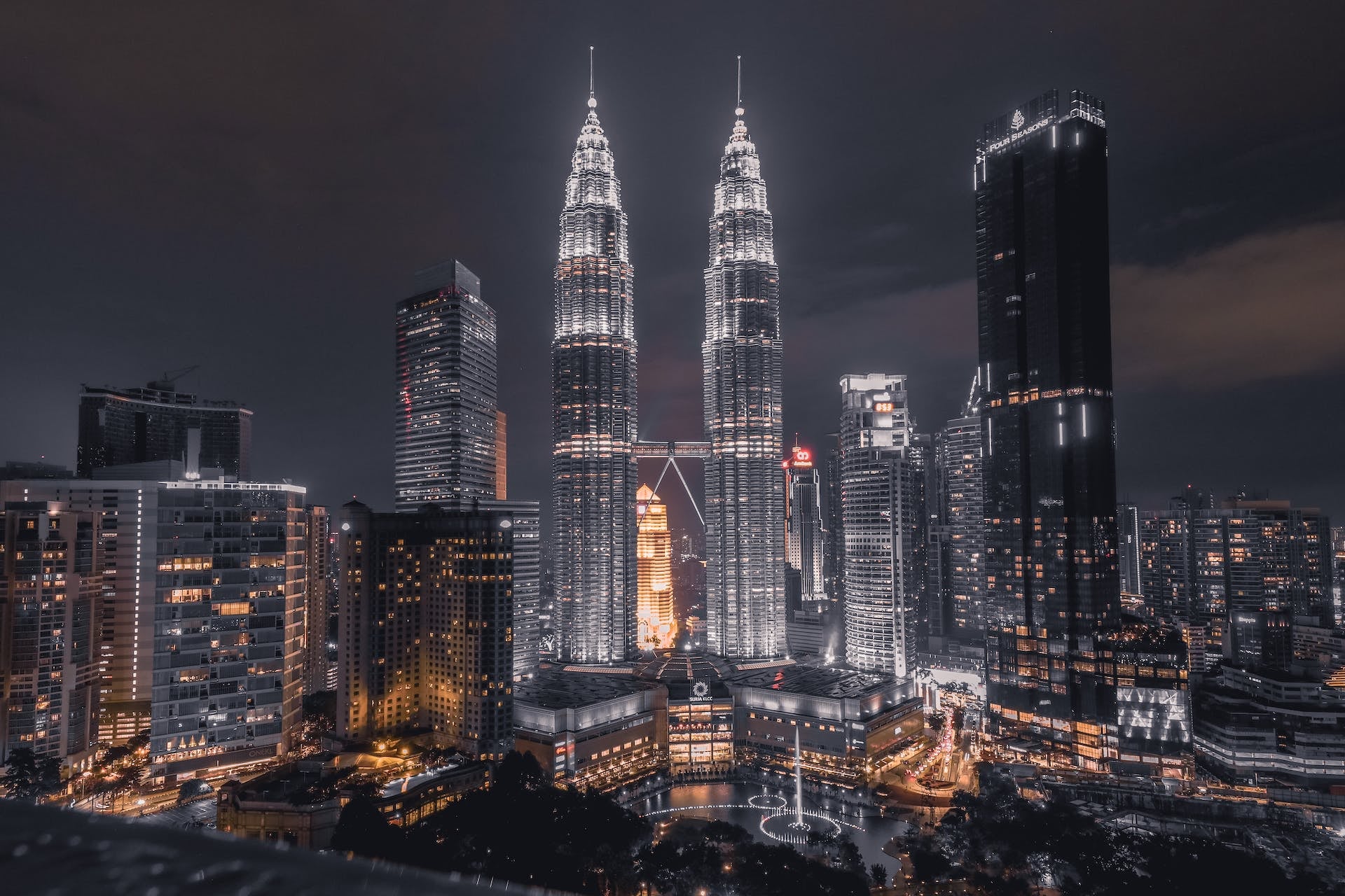 Malaysia scraps visa requirements for Indian and Chinese tourists for travel up to 30 days.  - Cover Image
