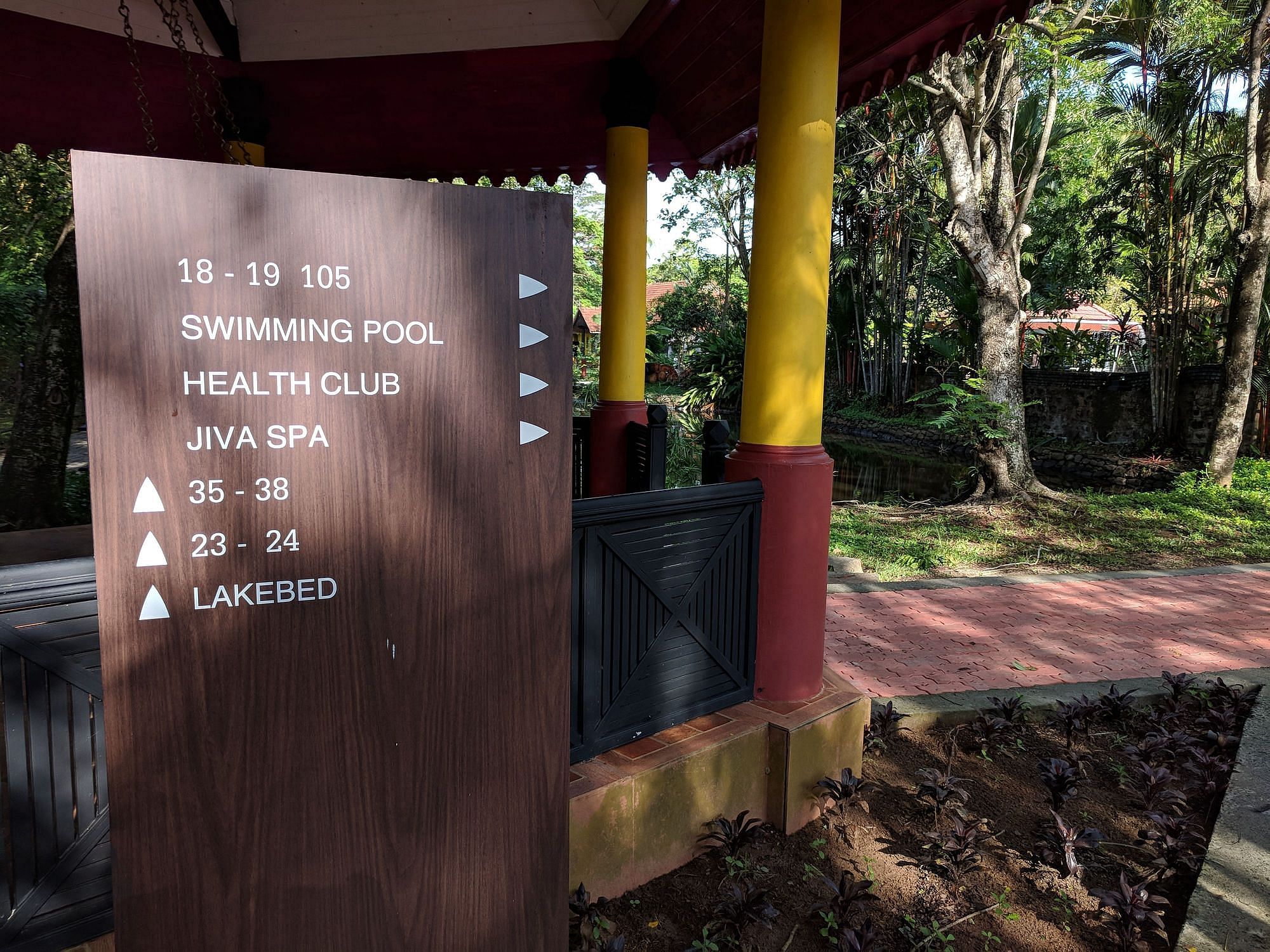 Get 25% off with Amex Cards - Cover Image