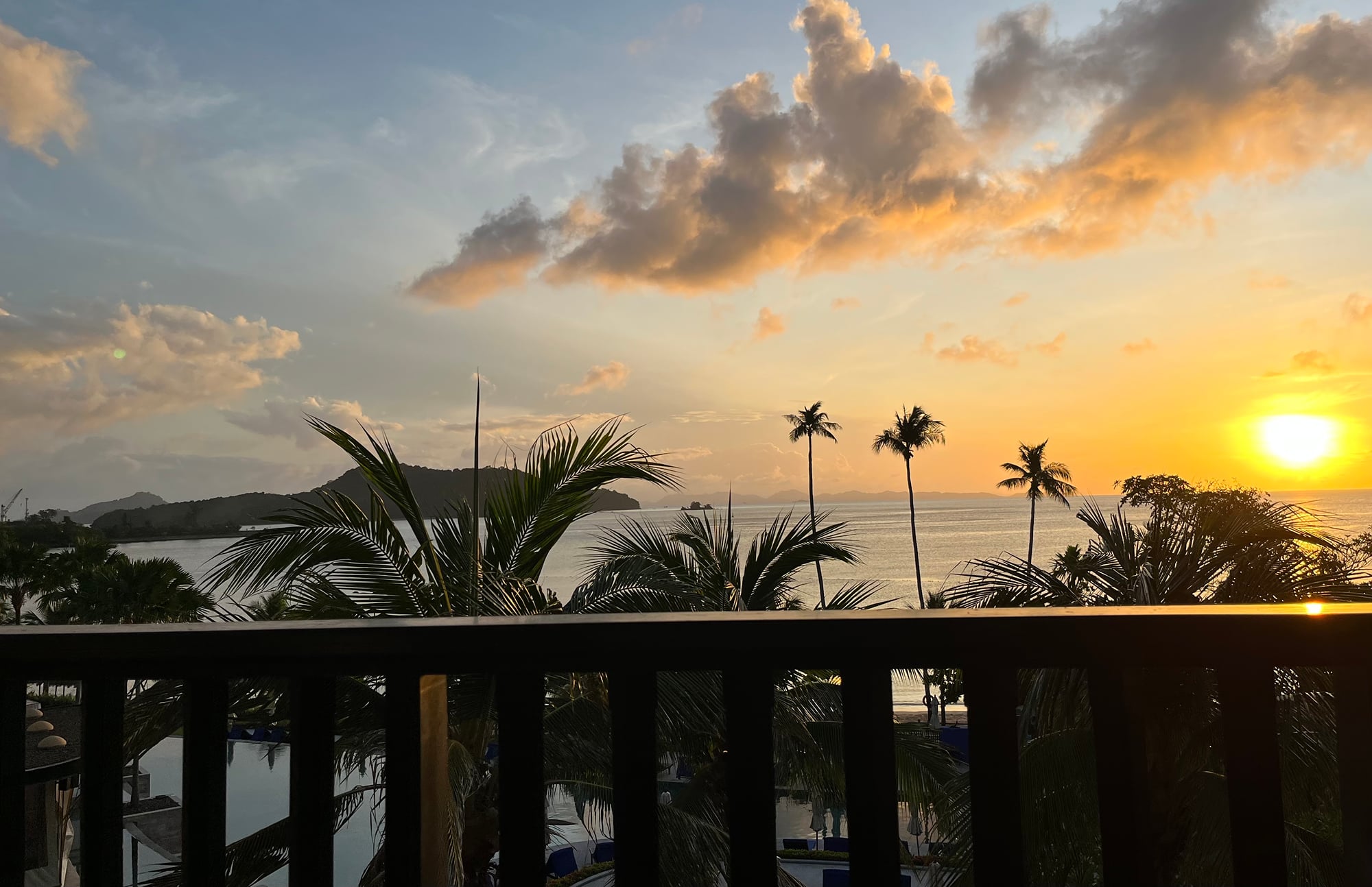 2x points on all stays plus 2000 bonus points for weekday check out - Cover Image