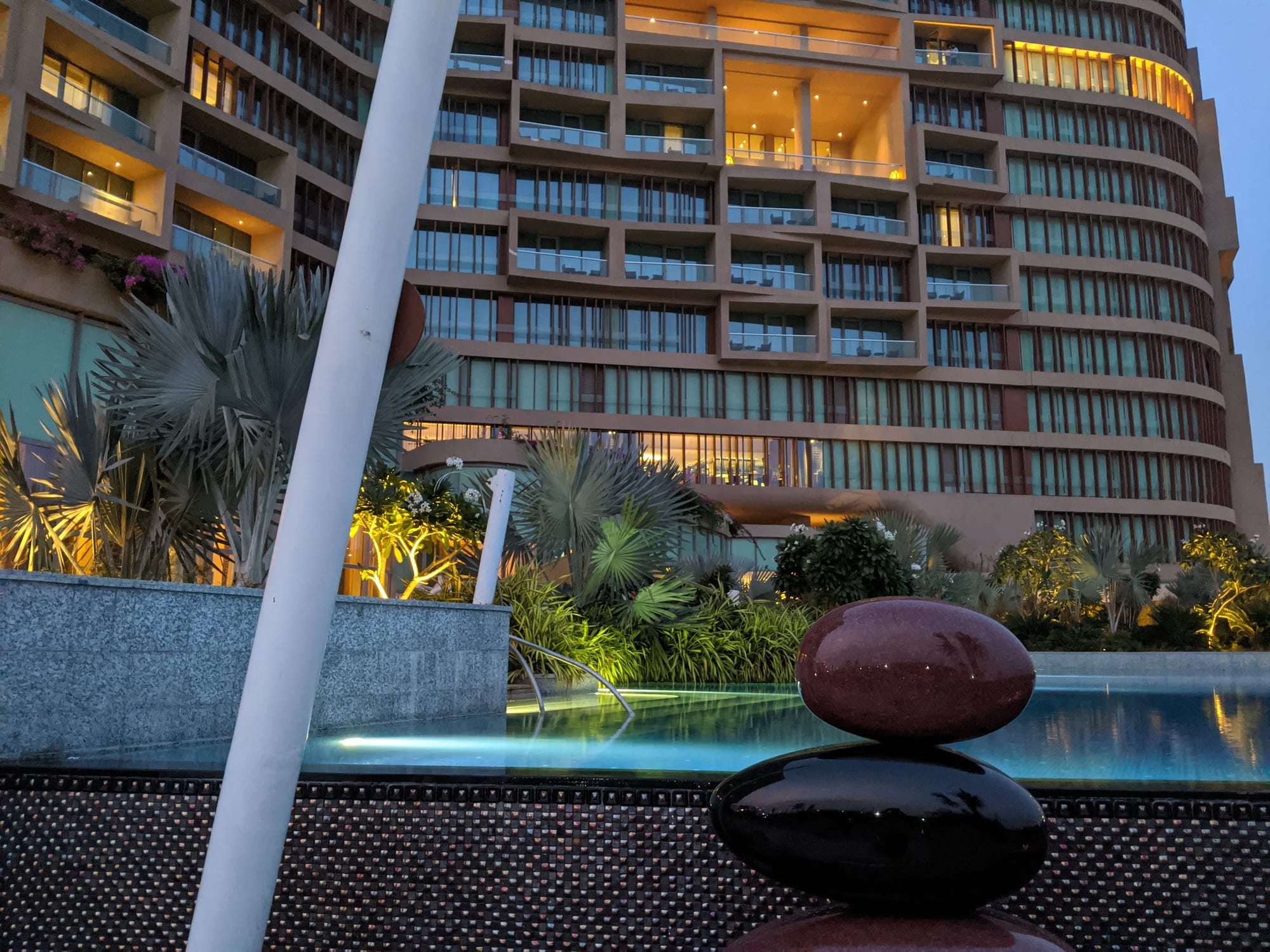 Get 1000 bonus points, complimentary breakfast, and other perks at Marriott hotels in Hyderabad. - Cover Image